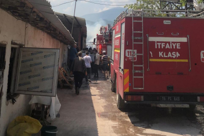 Bursa’da depoyu alevler sardı! 1 saatte söndürüldü