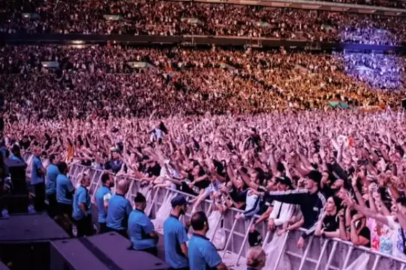 Oasis’in geri dönüş konserinde trajik olay!