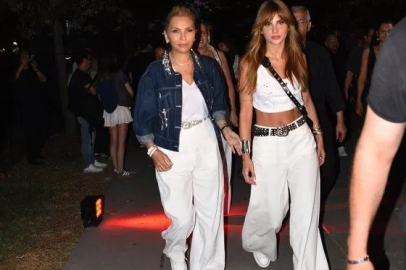 Arzu Sabancı ve gelini JLO konserine katıldı