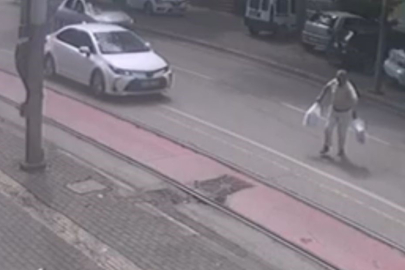Bursa'da korkunç anlar! Çarpmanın etkisiyle havada takla attı