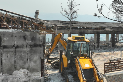 Gürsu'da yanan tesis küllerinden temizlendi!