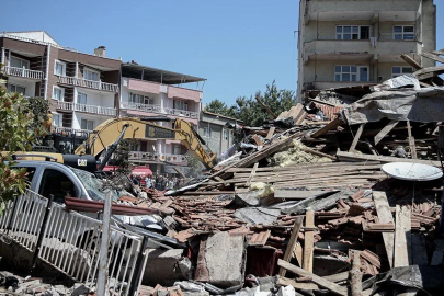 Balıkesir'deki 6.1 depremde gözaltına alınanlarla ilgili karar
