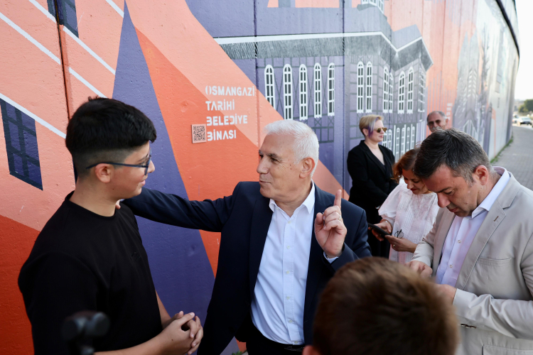 Duvarlar Bursa’nın simgeleriyle hayat buldu -Bursa Hayat-3