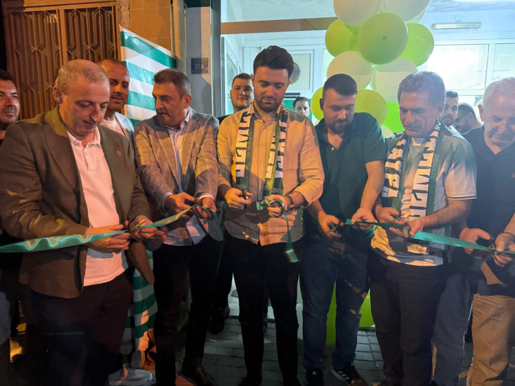 Gemlik Bursaspor Taraftarlar Derneği lokali coşkuyla açıldı-Bursa Hayat 2