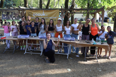 Gezici sanat atölyesi Merinos Parkı’nda çocuklarla buluştu