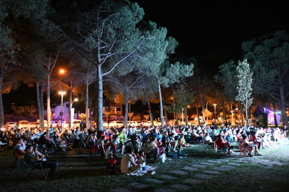 Bursa İznik’te nostaljik açık hava sinema etkinlikleri sürüyor