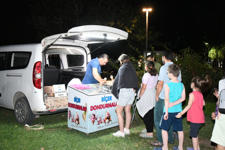 Bursa İznik’te nostaljik açık hava sinema etkinlikleri sürüyor - Bursa Hayat Gazetesi-4