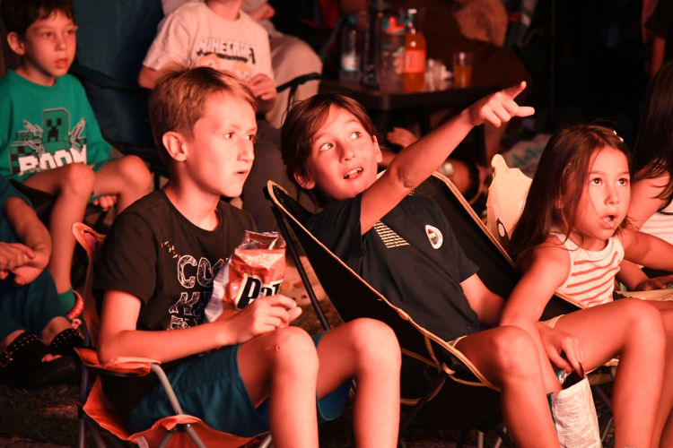 Bursa İznik’te nostaljik açık hava sinema etkinlikleri sürüyor - Bursa Hayat Gazetesi-3