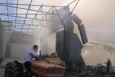 Bursa'da yıkım halindeki fabrikada yangın paniği!