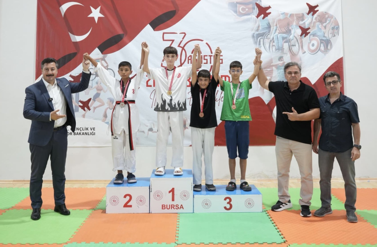 Yenişehir Minikler Taekwondo Şampiyonası’na ev sahipliği yaptı - Bursa Hayat Gazetesi-3