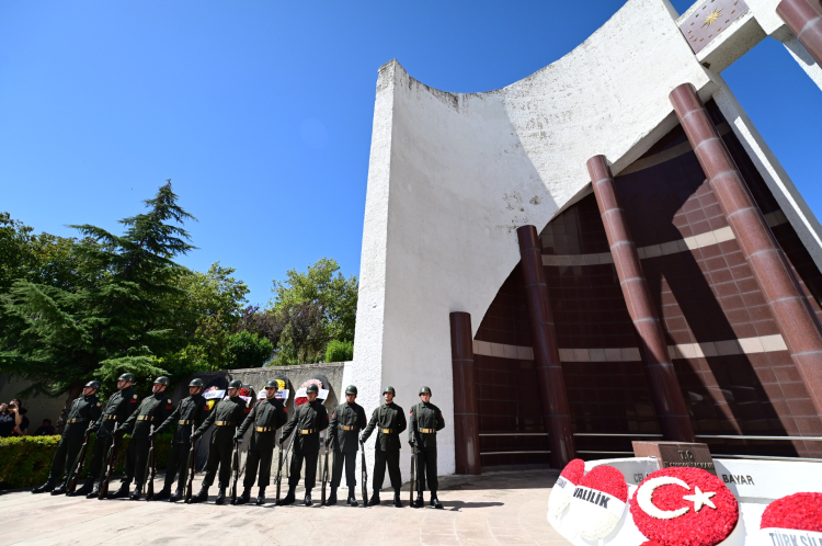 Gemlik’te tören!  Celal Bayar anıldı -Bursa Hayat-2