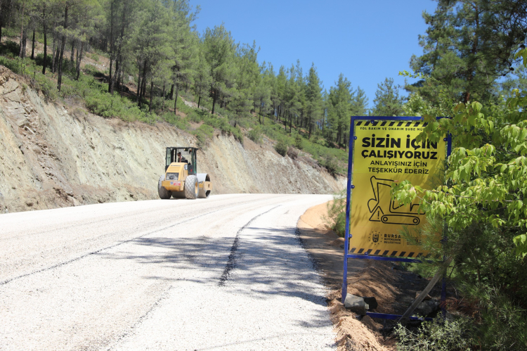 Bursa'da Orhaneli Topuk Mahallesi yolu 35 yıl sonra yenilendi - Bursa Hayat Gazetesi-3