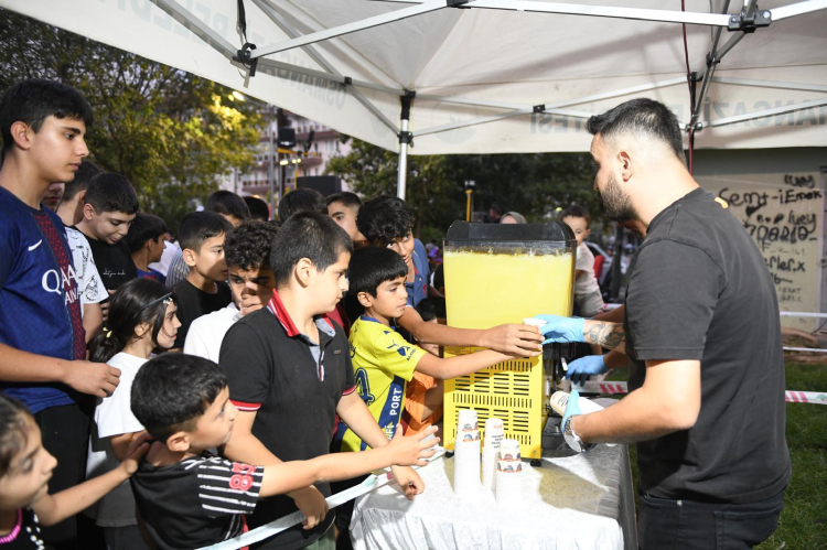 Osmangazi’de yaz akşamları şenlik havasında geçiyor - Bursa Hayat Gazetesi-5