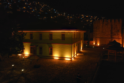 Bursa’da kültürel yolculuk gece saatlerinde de sürüyor
