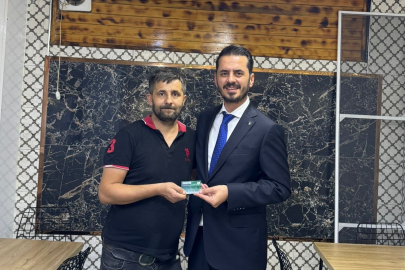 Başkan Kurtuluş'tan anlamlı hediye!