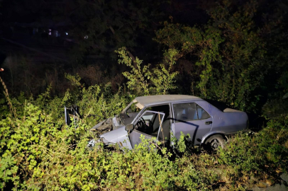 İnegöl’de kontrolden çıkan otomobil şarampole uçtu: 2 yaralı!