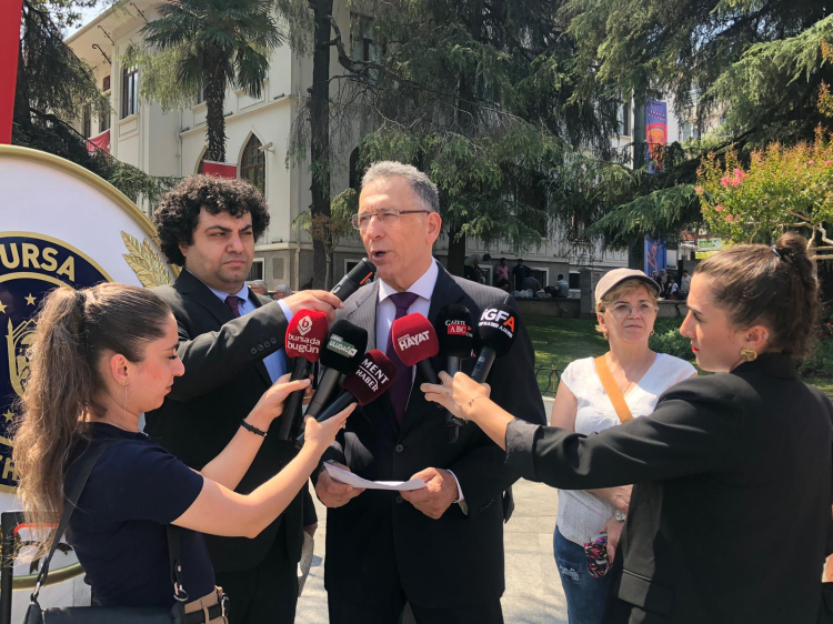 Bursa'da Atatürk Anıtı önünde 30 Ağustos kutlamaları sürüyor - Bursa Hayat Gazetesi-4