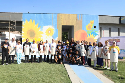 İnegöl'de sanat sokağa taştı: Uluslararası Duvar Resimleri Festivali başladı