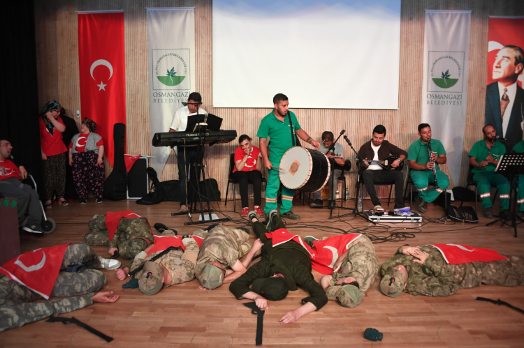 OBAM öğrencilerinden 30 Ağustos'a anlamlı kutlama - Bursa Hayat Gazetesi-3