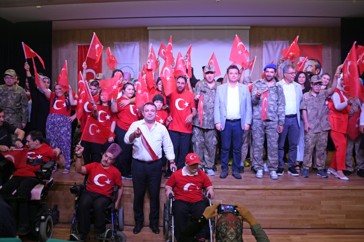 OBAM öğrencilerinden 30 Ağustos'a anlamlı kutlama - Bursa Hayat Gazetesi-4