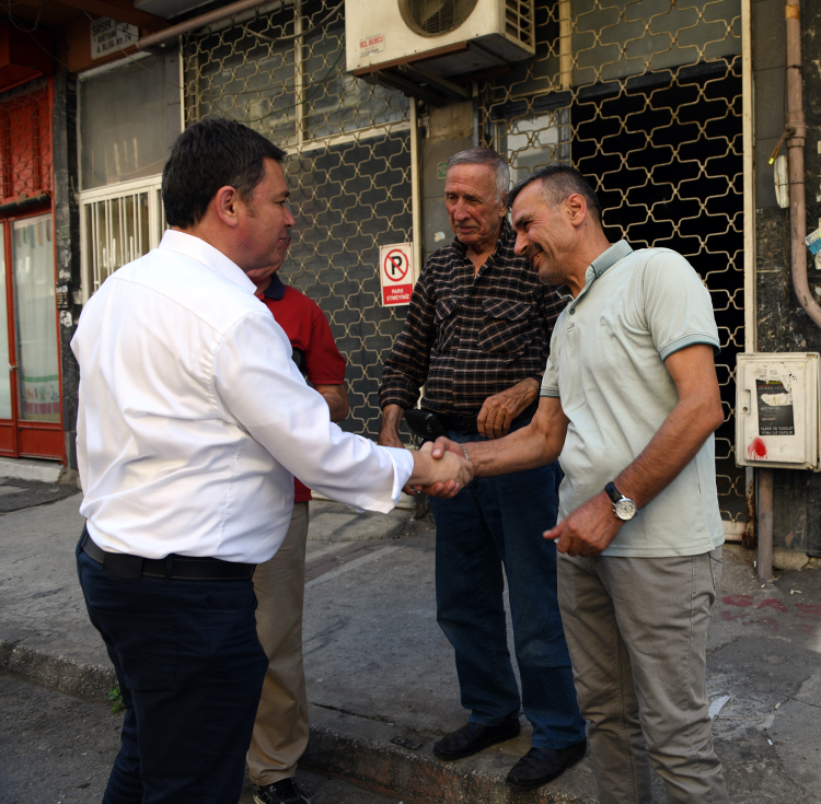 Osmangazi Belediye Başkanı Erkan Aydın mahallelerin nabzı yerinde tutuluyor - Bursa Hayat Gazetesi-4