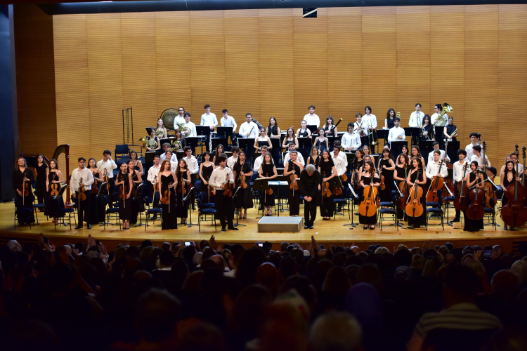 Türkiye Gençlik Filarmoni Orkestrası’ndan Bursa’da unutulmaz konser - Bursa Hayat Gazetesi-3