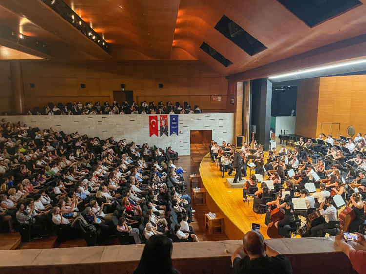 Türkiye Gençlik Filarmoni Orkestrası’ndan Bursa’da unutulmaz konser - Bursa Hayat Gazetesi-2