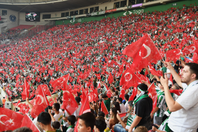 Osmangazi Belediyesi maça hiç gitmemiş çocukları Bursaspor’la buluşturdu