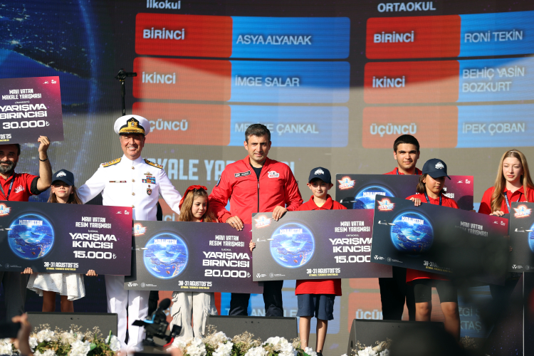 TEKNOFEST Mavi Vatan’da başarılı takımlara ödüller verildi-bursa hayat 3