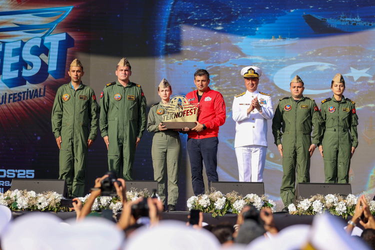 TEKNOFEST Mavi Vatan’da başarılı takımlara ödüller verildi-bursa hayat 2