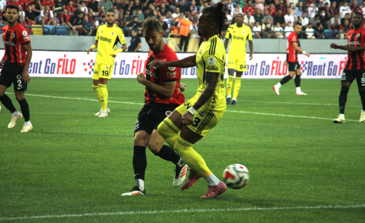 Fenerbahçe deplasmanda Gençlerbirliği’ni 3-1’le geçti-bursa hayat 2