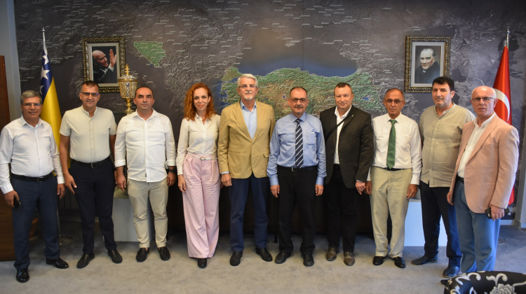 Bursa’daki Balkan derneklerinden Muzaffer Çilek’e anlamlı ziyaret - Bursa Hayat Gazetesi-3