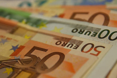 Euro, Türk lirası karşısında rekor seviyeye ulaştı