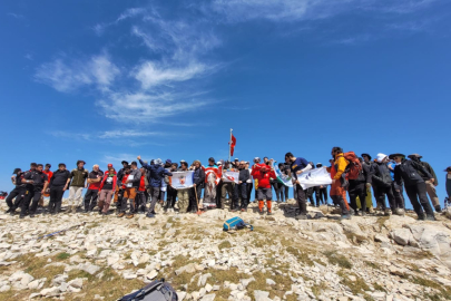 Uludağ’ın zirvesinde zafer coşkusu yaşandı