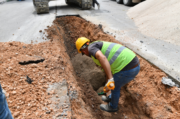 Trafikte yeni düzen! Bursa Caddesi'nde altyapı seferberliği - Bursa Hayat Gazetesi-2