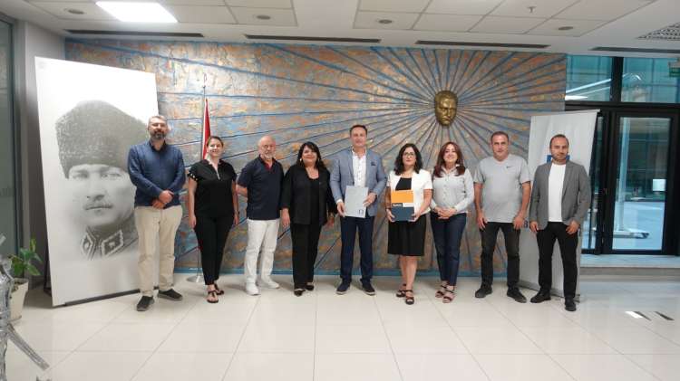 Bursa’da sektörün güçlerini buluşturan protokol - Bursa Hayat Gazetesi-3