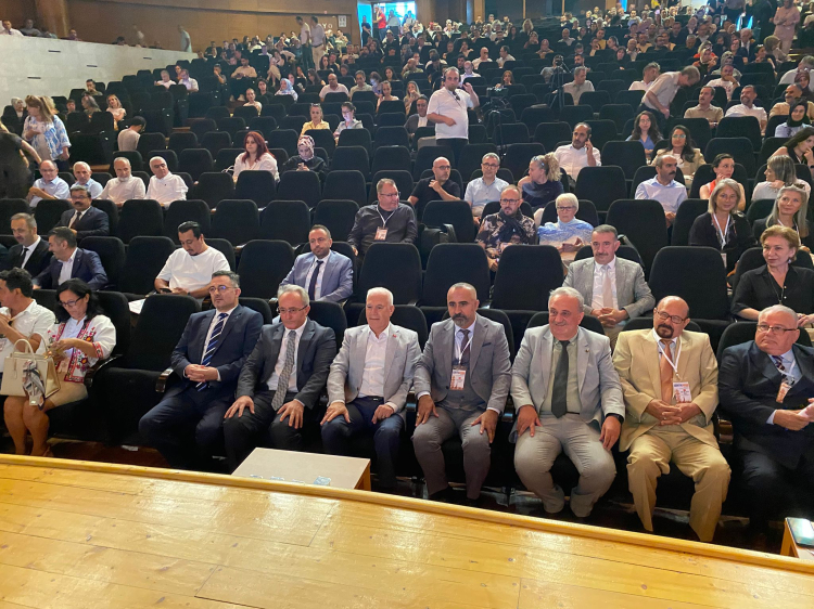 Eğitim alanındaki güncel gelişmeler Bursa’da konuşuldu - Bursa Hayat Gazetesi-2