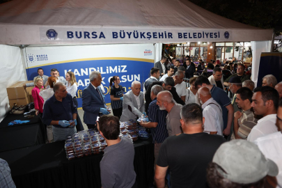 Bursa Büyükşehir Belediyesi’nden 17 ilçede tatlı ikramı