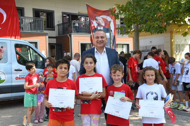 Osmangazi'nin sporcuları 500 kitapla ormanlara nefes oldu - Bursa Hayat Gazetesi-4