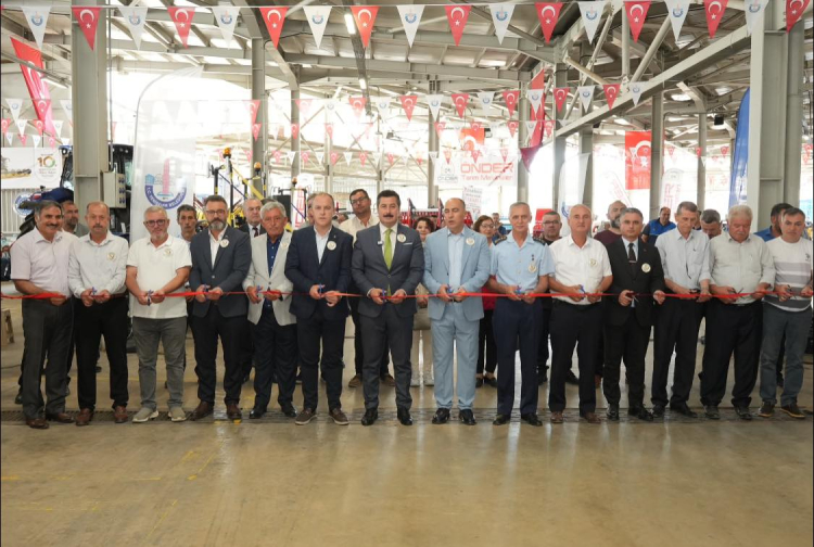 Altın Biber Festivali’nde tarım fuarı çiftçileri buluşturdu - Bursa Hayat Gazetesi-2