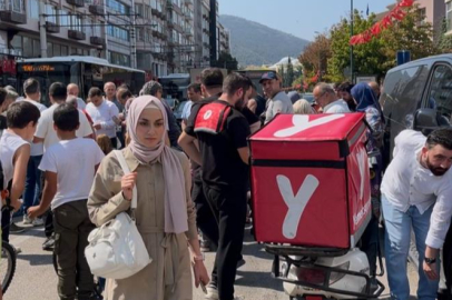 Bursa’da feci kaza: 2 kadına motosiklet çarptı!