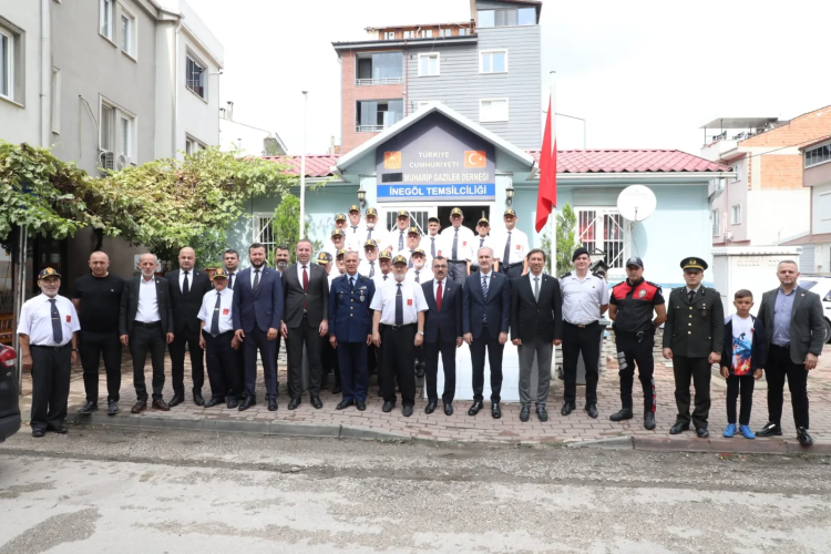 İnegöl’ün 103. kurtuluş yıl dönümü coşkuyla kutlandı - Bursa Hayat Gazetesi-4