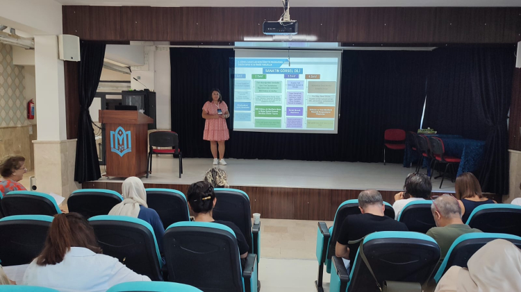 Bursa’da 7 binin üzerinde öğretmene yeni müfredat eğitimi - Bursa Hayat Gazetesi-2