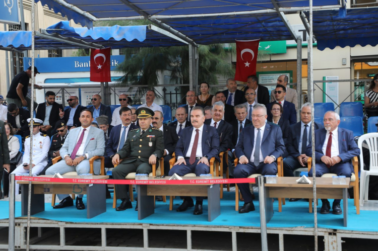 103 yıllık gurur: Edremit’in kurtuluşu törenlerle kutlandı - Bursa Hayat Gazetesi-2