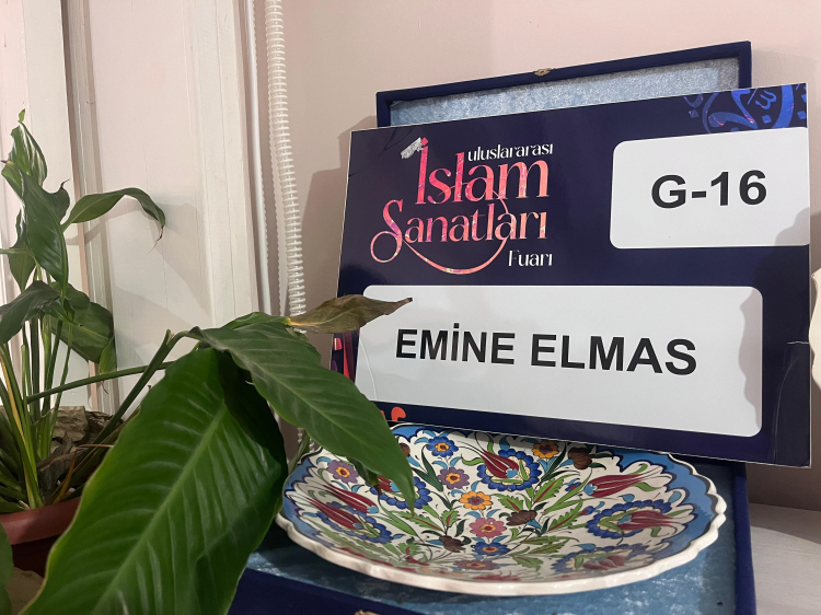 Bursa’da ebru sanatçısı Emine Elmas Türkiye’de yılın ahisi seçildi - Bursa Hayat Gazetesi-6