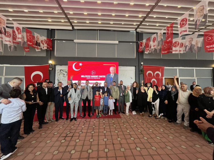 MHP Gemlik’te yeni üyelerine rozetlerini taktı - Bursa Hayat Gazetesi-5