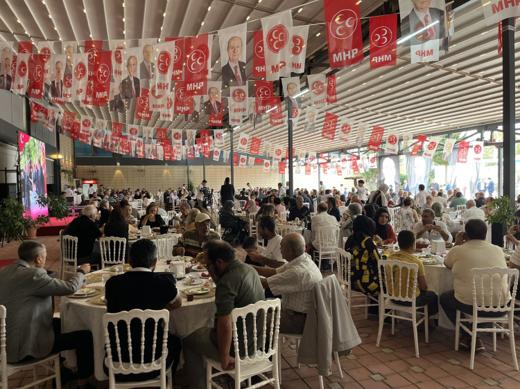 MHP Gemlik’te yeni üyelerine rozetlerini taktı - Bursa Hayat Gazetesi-3