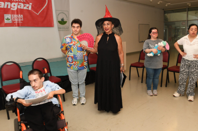 Osmangazi’de engelli bireylerden 3 aralık’a özel tiyatro gösterisi