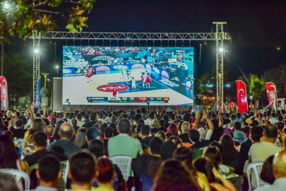 Bursa’da kalpler ‘12 Dev Adam’la birlikte attı