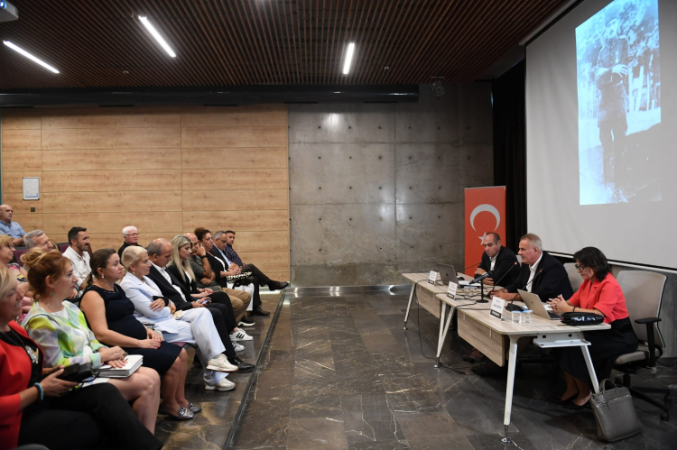 Bursa’nın kurtuluşu Osmangazi’de panelle hafızalara kazındı - Bursa Hayat Gazetesi-3